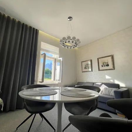 Apartment Mountain View Apartments With Sauna & Free Parking *