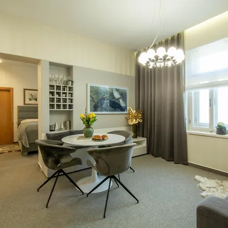 Apartment Mountain View Apartments With Sauna & Free Parking *